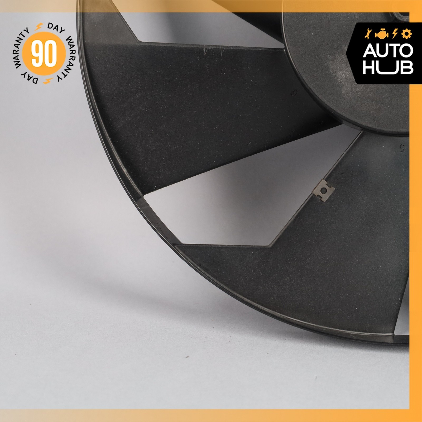 08-16 Maserati GranTurismo Quattroporte 4.2L Radiator Cooling Fan Blade OEM 74k