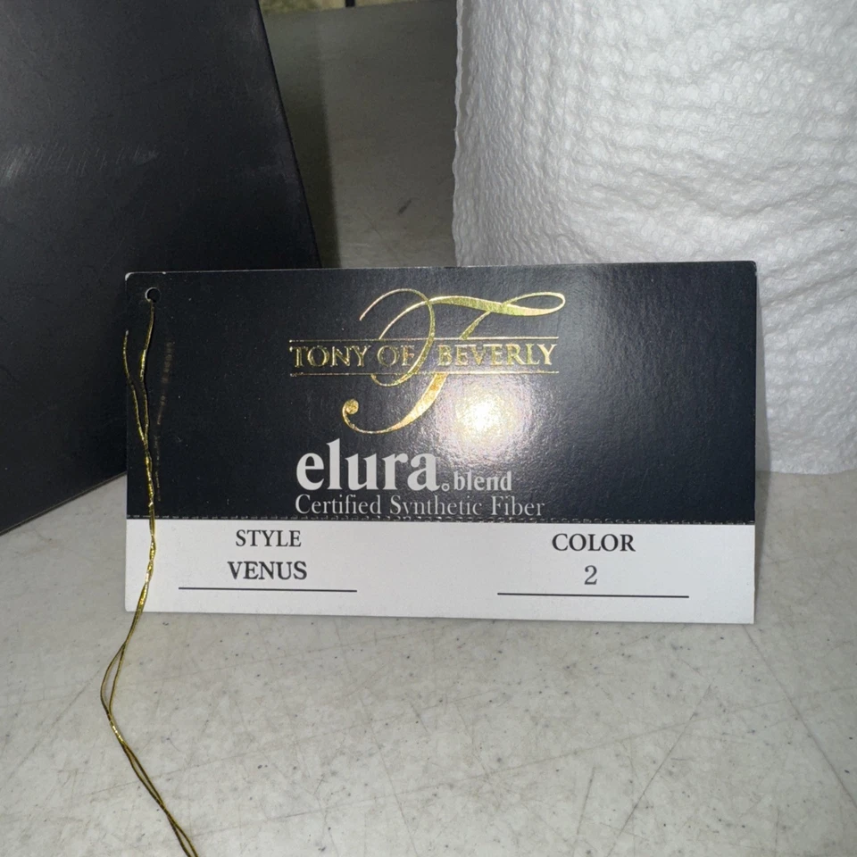 Peluca Tony Of Beverly VENUS Bob Corto Con Flequillo Color 2 (Rojizo) Fibra Sintética Foto 2 de 4