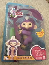WowWee Fingerlings Interactive Baby Monkey Mia Purple White Hair Bonus stand NEW