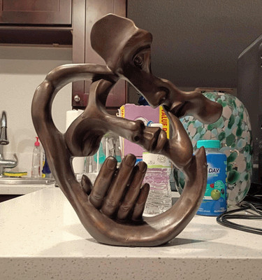 Design Toscano Lover's Kiss Contemporary Sculpture RARE