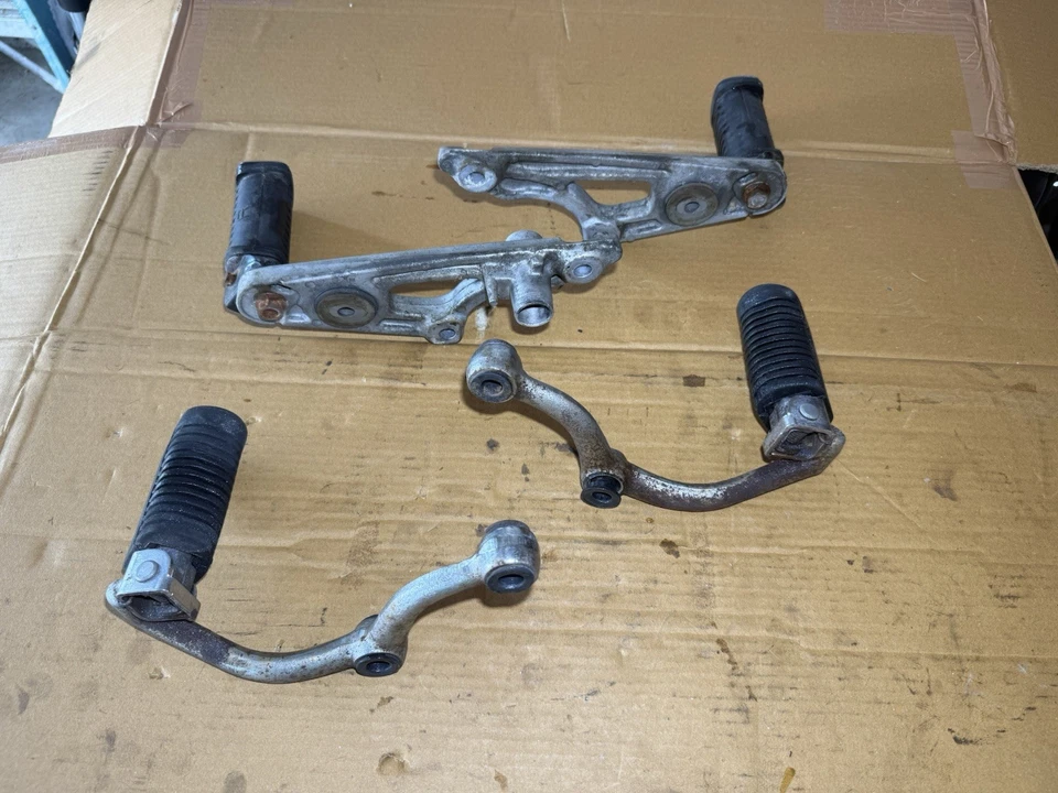 Yamaha XS850 Foot Pegs - Genuine - Pre-owned - Driver And Passenger - Image 2 of 4