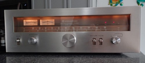 Vintage Kenwood KT-7300 AM/FM Stereo Tuner in Excellent Condition