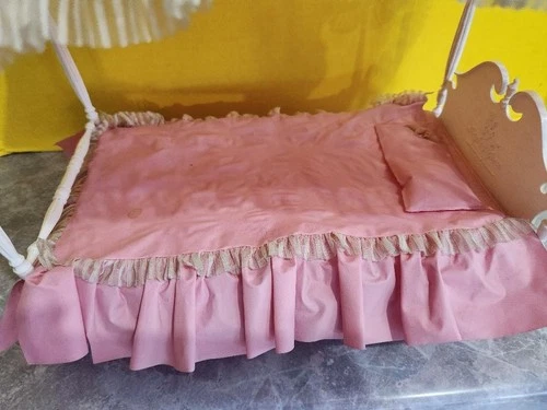 Vintage SUSY GOOSE FOUR POSTER BED - Fast Shipping