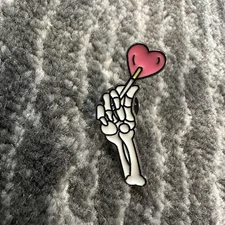 Enamel Pin Skeleton Heart Lollipop Brooch Flying Punk Halloween Retro Gift New