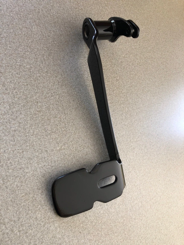 Harley-Davidson Rear Foot Brake Pedal/Lever, Part # 42407-08 Gloss Black - Image 3 of 4