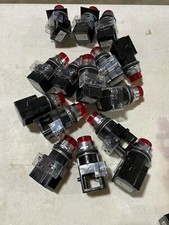 Three (3) Siemens 52PE4D2 Red Pilot Lights 24V AC/DC, NOS no box