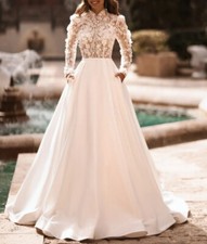 High Collar Long Sleeve Wedding Dresses Appliques Bride A-line Long Bridal Gowns