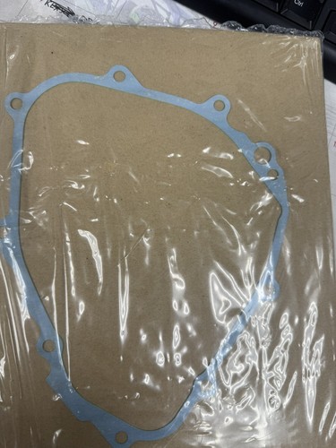 Honda CBR 600 F4 Magento Cover Gasket OEM NEW #11392-MBW-000 - Picture 2 of 2
