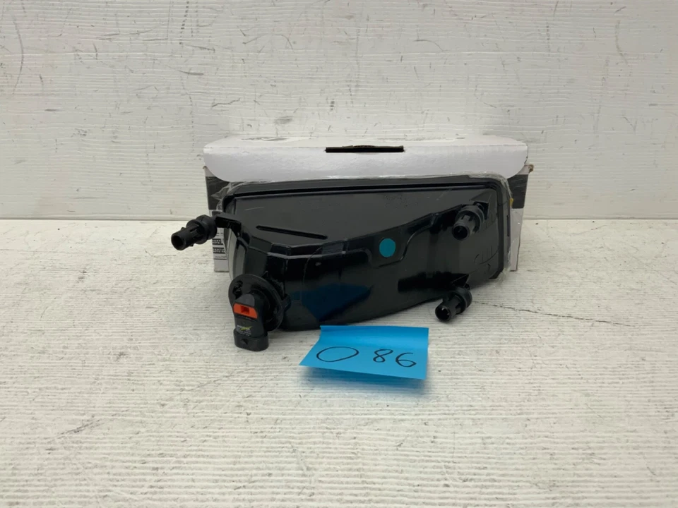 Faro antiniebla lado izquierdo ford explorer 2006-2010 Foto 3 de 4