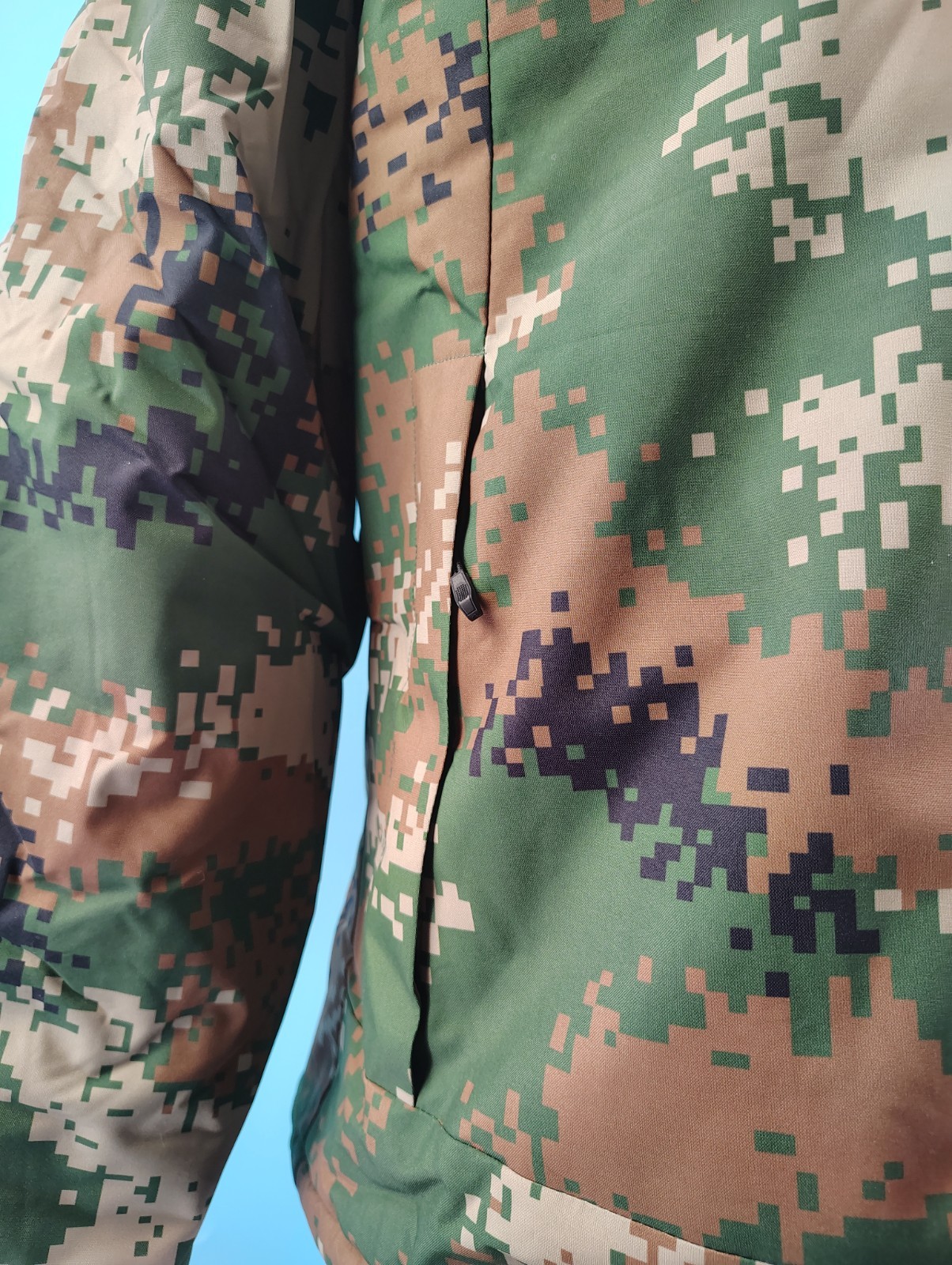 Camel Crown Women's Ski Jacket Camouflage With Removable Hood Winter Coat M