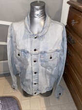 Vintage 90'S Levi's 70598-4834 Denim Jacket with Large Patches Made in the U...