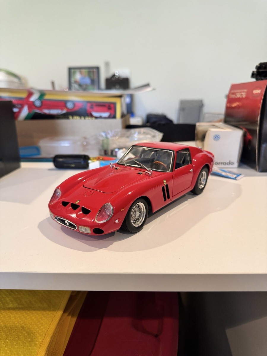 Rare Hot Wheels Elite Ferrari 250 GTO 1:18 LIMITED EDITION DIECAST