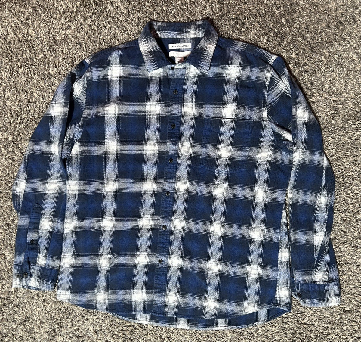 NWT Amazon Essentials Men's Button Down Long Slee… - image 4