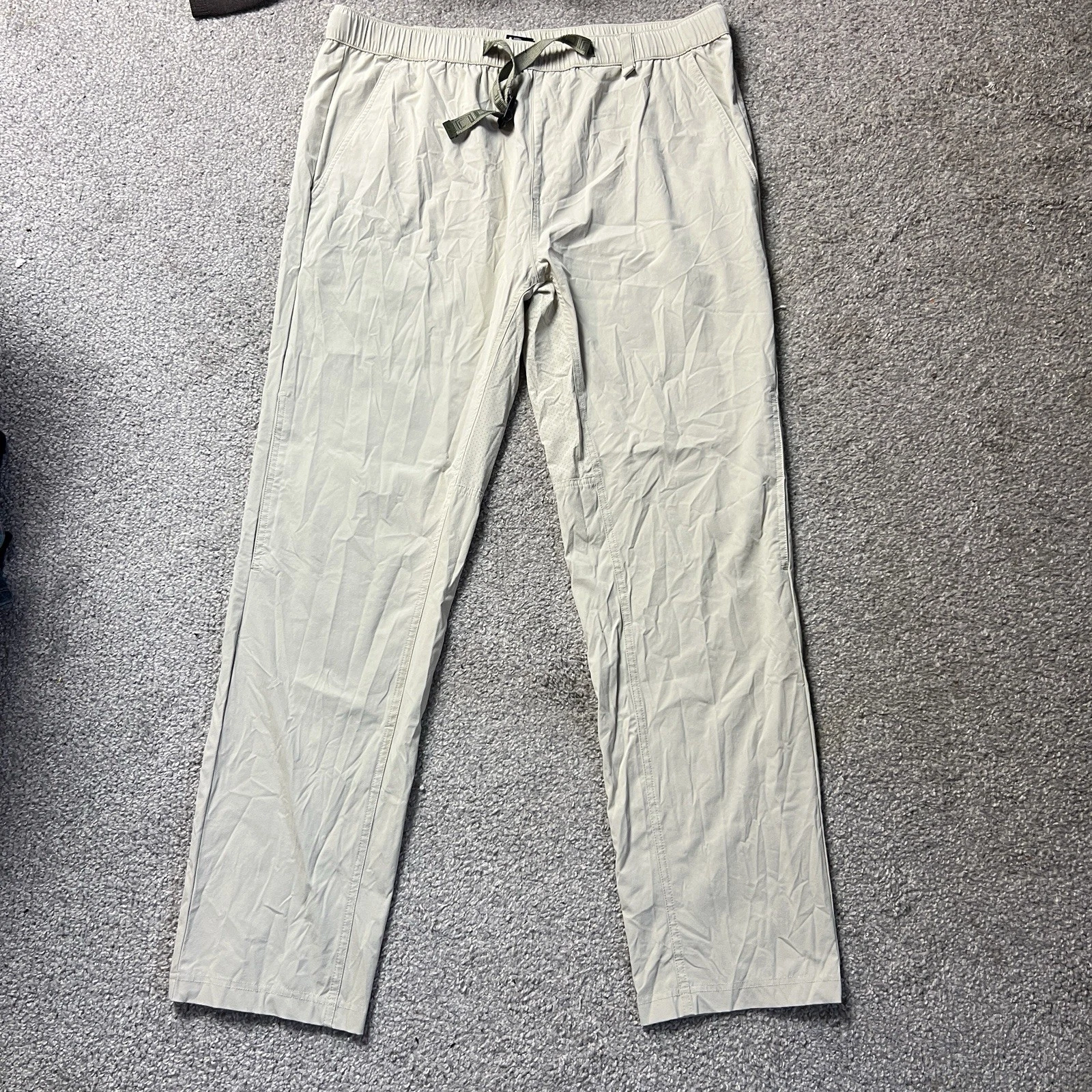 Huk Creekbed Pants Mens XL Beige Nylon Stretch Fishing Hiking Outdoor Pull On