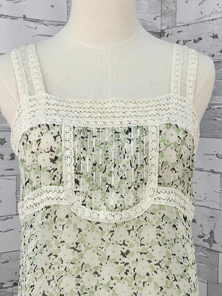 Camiseta sin mangas International Concepts Babydoll de encaje de seda para mujer 12 verde marfil floral Foto 2 de 4