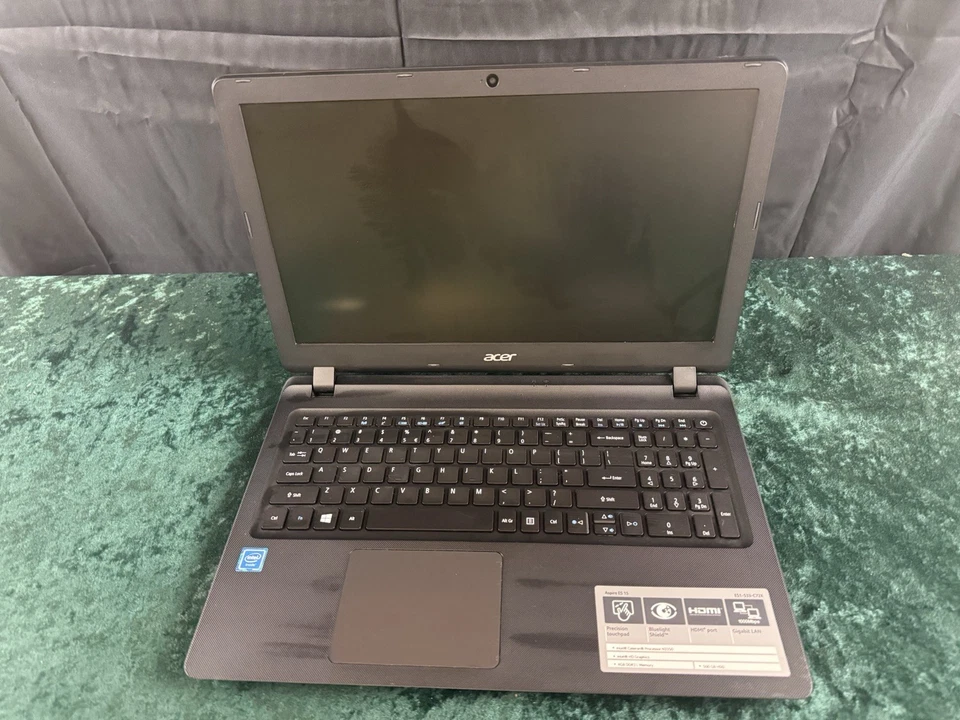 Portátil Acer Aspire Es1-533-C72x - solo para piezas no se enciende Foto 2 de 4
