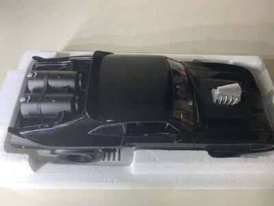 ミニカー AUTOart 1/18MADMAX2 INTERCPTOR AUTOart MADMAX2 Interceptor 1/18 Unopened, unused Black w
