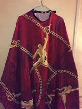 illuzien BARBER STYLIST CUTTING CAPE red w gold man chain
