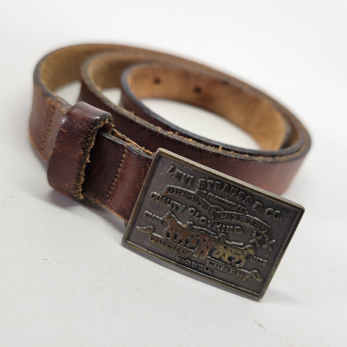 Levi Strauss & Co Leather Belt 26 Levis Skinny Brown Vtg Levi Strauss & Co Leather Belt 26 Levis Skinny Brown Vtg
