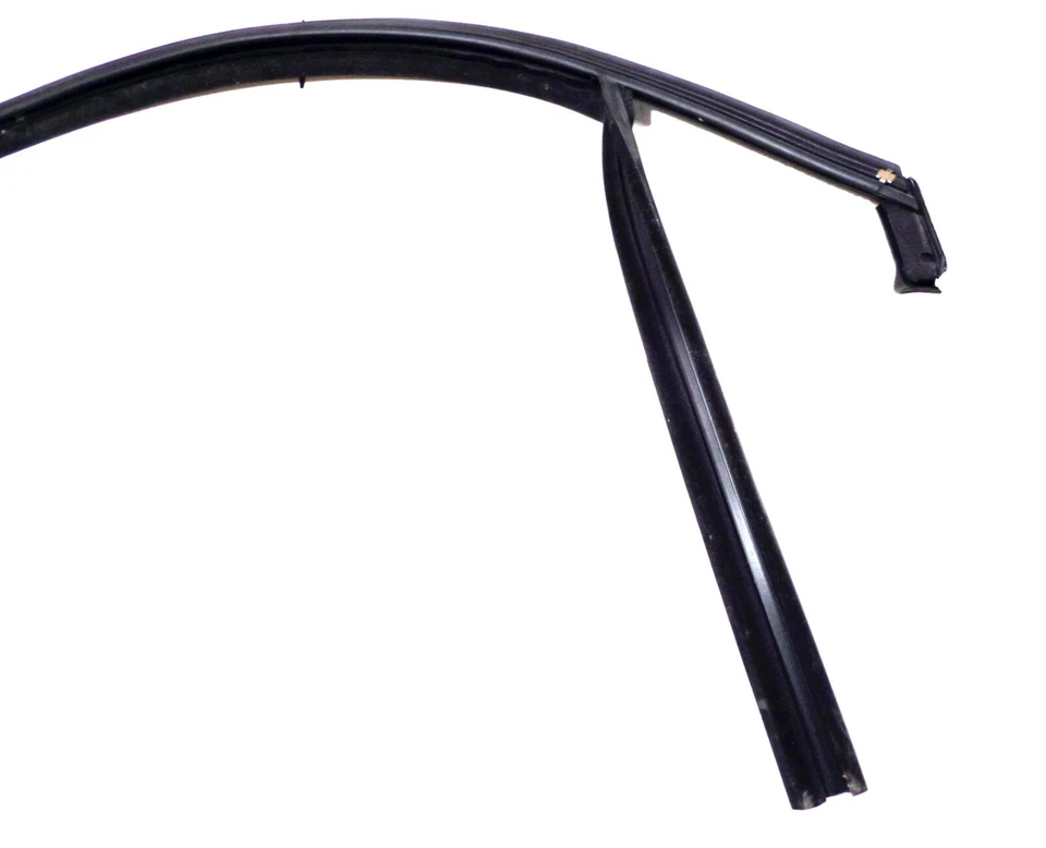 22858766 OEM Front Right Upper Weatherstrip Side Window 2010-2016 Buick LaCrosse - Изображение 2 из 4