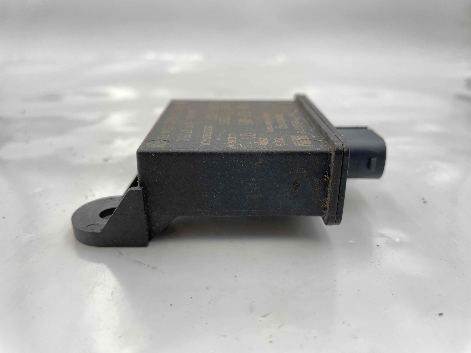 2010 Aston Martin Rapide TPMS Tire Pressure Monitor System Module F11001222003
