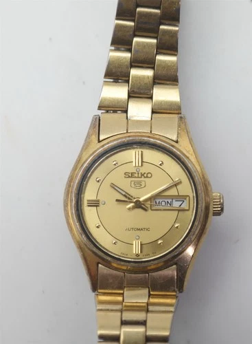 Vtg Women's 25mm Seiko 5 Automatic watch Hi beat 2906-0820