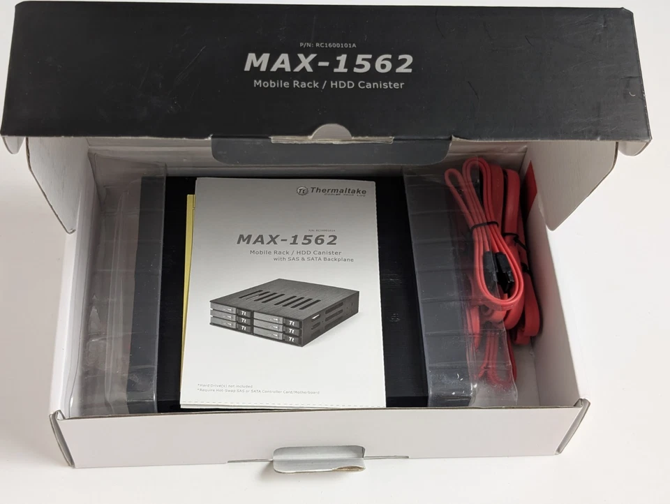 Thermaltake MAX-1562 Mobile Rack HDD Canister 6-Bay 2.5" SAS SATA SSD Enclosure - Image 3 of 4