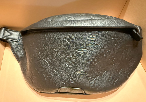 Louis Vuitton Bumbag Monogram Discovery Shadow Black Crossbody