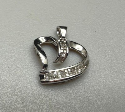 Wunderschöner massiver Herzanhänger 10k Weißgold & Diamanten