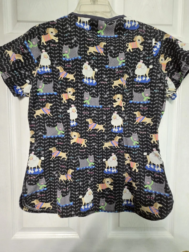 UA Scrubs Scrub Top size XS-Black/Grey DOGS FASHIONABLY DRESSED-Chest 19.5"/L25" - Image 2 of 4
