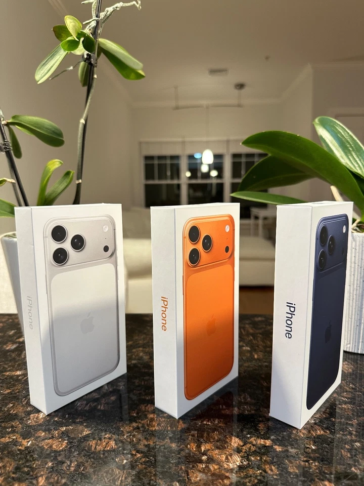 Apple iPhone 17 Pro Max 256GB ✅ UNLOCKED ✅ SHIPS TODAY ✅ SEALED ✅ WORLDWIDE SHIP - Image 4 of 4