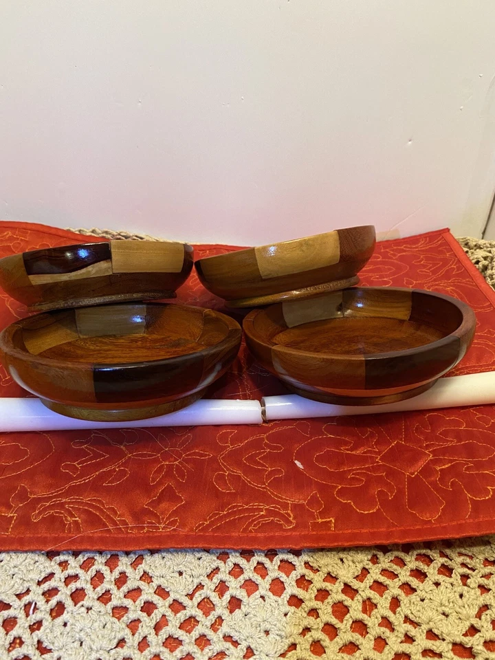 Vintage Handmade Mixed Wood Salad Bowl Set. 5.5” Set Of Four Beautiful Wood. - Image 3 of 4