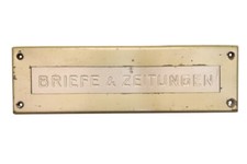 Antiker alter Briefeinwurf Briefkasten Briefschlitz Briefklappe Türbeschlag 1901