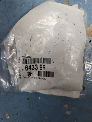 CITROEN PEUGEOT Windscreen Washer Pipe Union 643396 for sale 