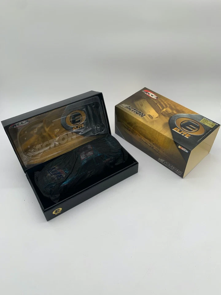 NASCAR Action Elite 2003 Rusty Wallace #2 Miller Lite 600 Start 1/24 Diecast Car - Image 3 of 4