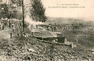 La Harazee La Guerre en Argonne Installations en foret