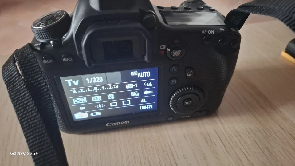 Canon EOS 6D, foto 1 di 5
