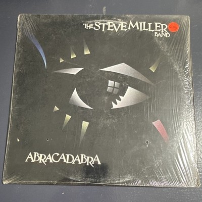 Steve Miller Band Abracadabra Vinyl LP 12'' 33RPM Capitol ST-12216. 122