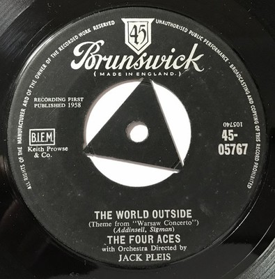 THE FOUR ACES - The World Outside / The Christmas Tree .. 1958 Uk Brunswick45rpm