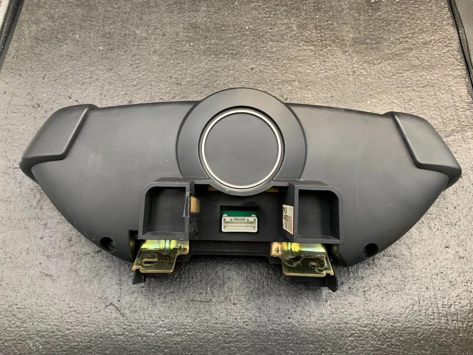 * Cuadro de instrumentos velocímetro Nissan Murano 2003 3,5 L 6 cilindros 157.491 millas tracción delantera Foto 2 de 4