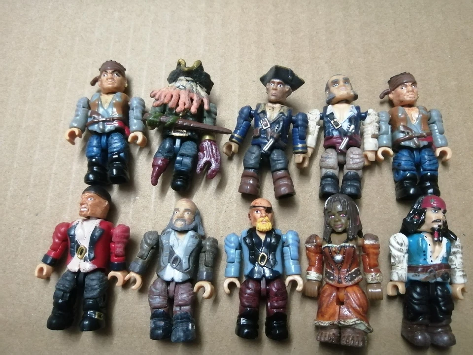 Mega Bloks Pirates of the Caribbean Cutler Captain Octopus Figure Set  Toy - Image 3 of 4
