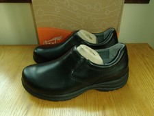 dansko wynn black smooth