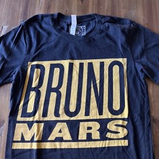 Bruno Mars 24K World Magic Tour Concert Band Graphic T Shirt Size Small Blue