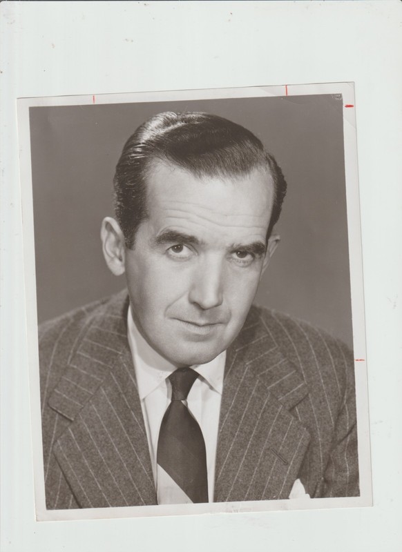 7X9 B&W   PHOTO OF-CLOSE  UP-EDWARD R. MURRAY