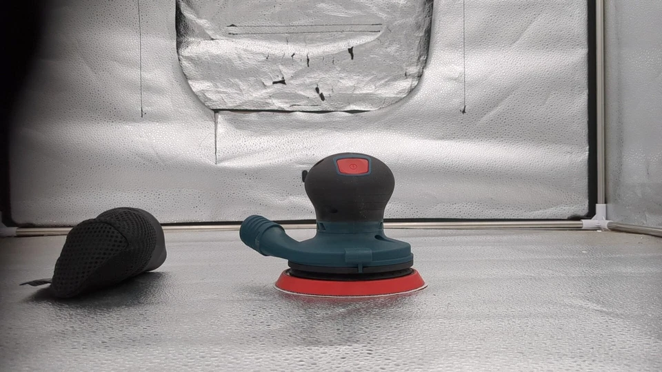 Bosch Gex12v-5n 12 В макс. бесщеточная 5-дюймовая орбитальная шлифовальная машина случайным образом - эргономичная ручка для ладони - Изображение 3 из 4