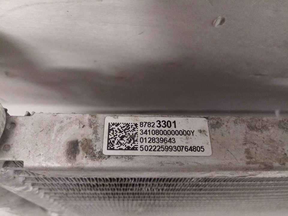 2023 Chevrolet Suburban 1500 AC Condenser 2956983 - Image 4 of 4