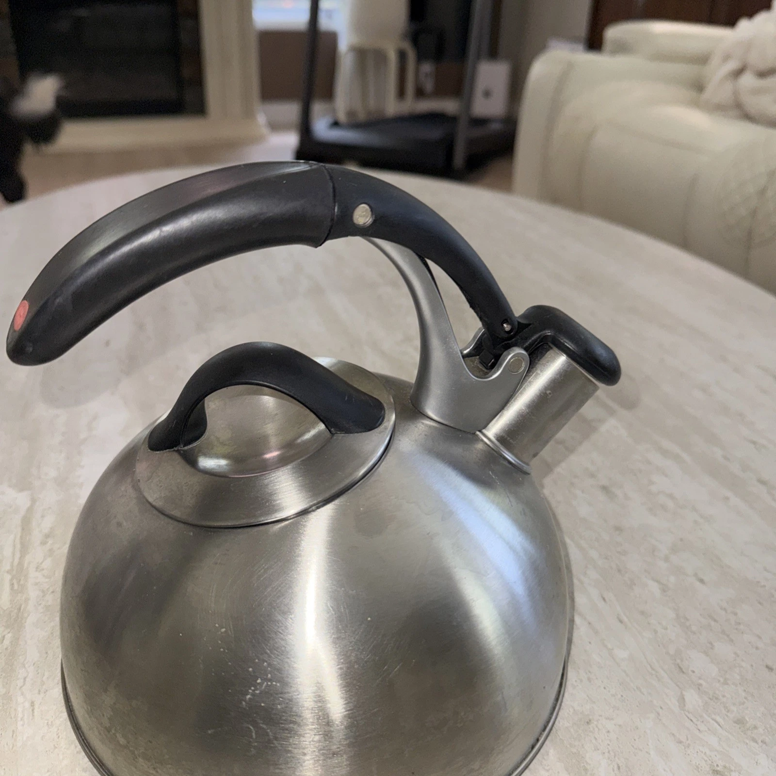 OXO Pick Me Up Tea Kettle 18/8 Stainless Steel 1.8 Qt Good Grips Stovetop