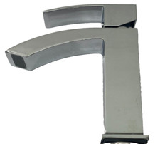VIGO Satro Single Handle Single-Hole Bathroom Faucet Polished Chrome VG01015