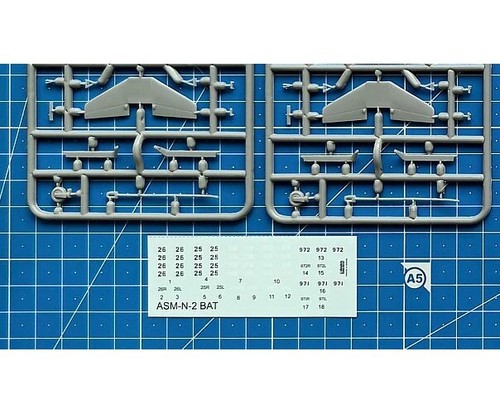 AMODEL NA72012 Models Kit 1:72 American Homing Anti-Ship Glide Bomb ASM-2N "BAT" - Bild 22 von 24
