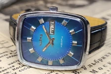 Soviet  Vintage Watch Chaika Chayka Seagull Quartz Rezonator 3050 BIG Blue Dial